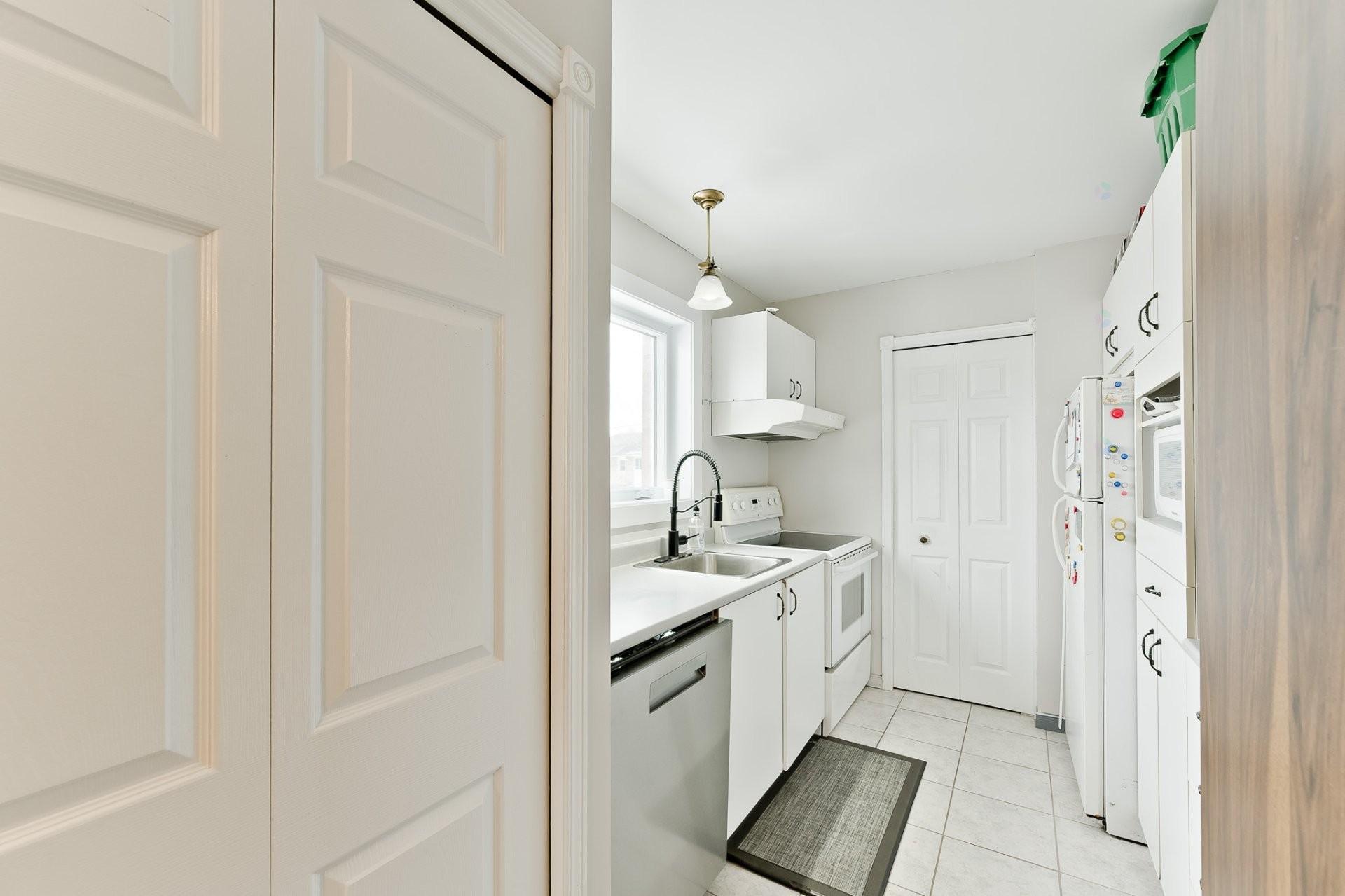 









4887

 - 4893


Rue Gabriel

,
Sherbrooke (Brompton/Rock Forest/Saint-Élie/Deauville),




QC
J1N2H1

