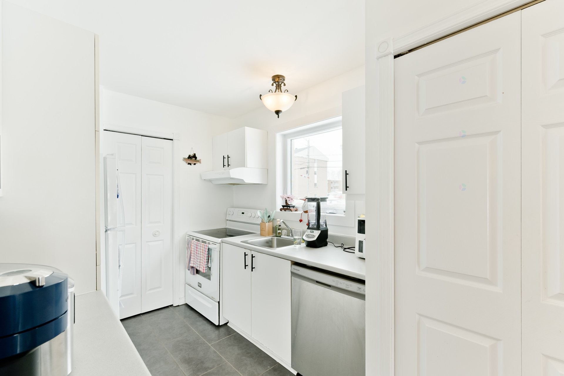 









4887

 - 4893


Rue Gabriel

,
Sherbrooke (Brompton/Rock Forest/Saint-Élie/Deauville),




QC
J1N2H1

