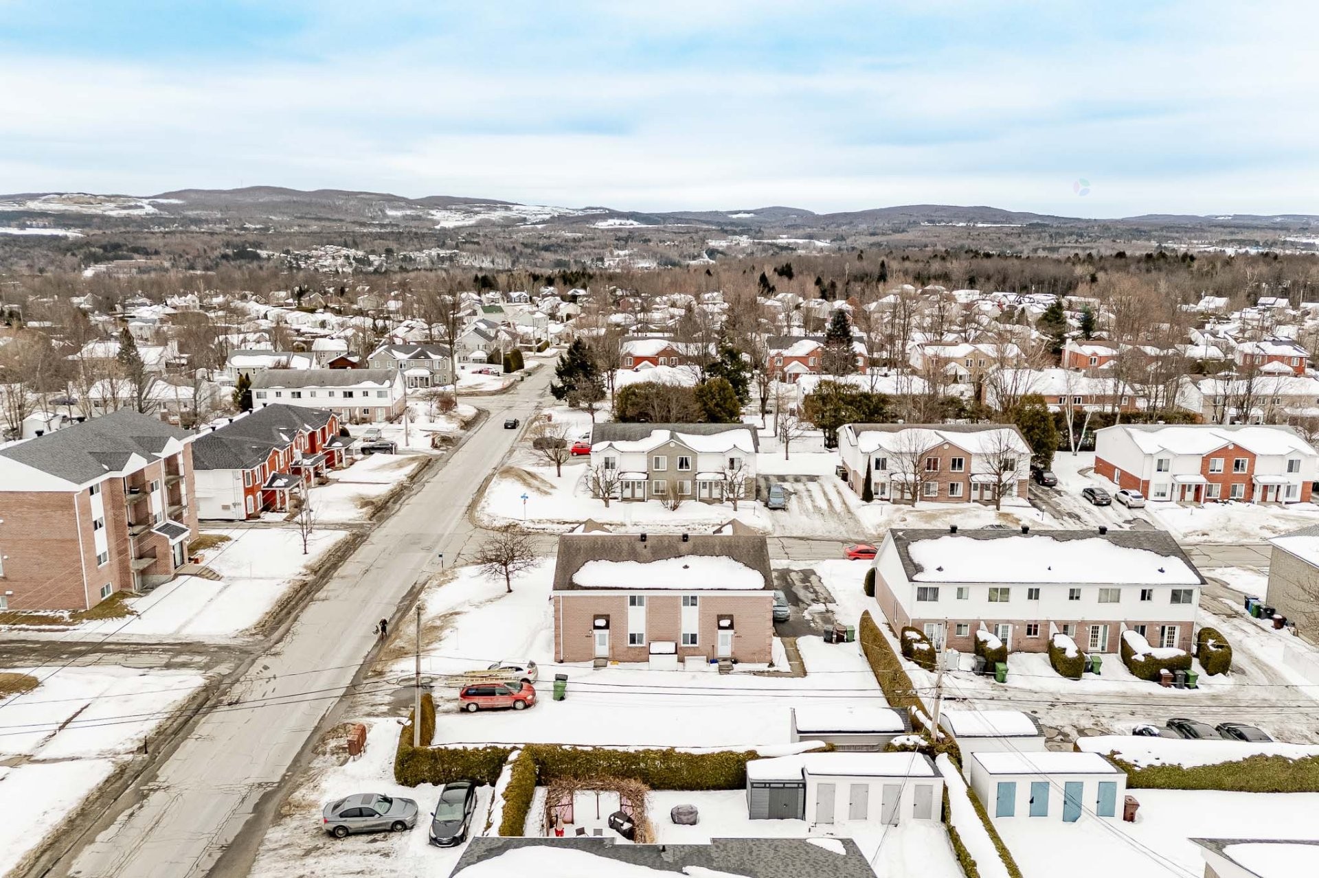 









4887

 - 4893


Rue Gabriel

,
Sherbrooke (Brompton/Rock Forest/Saint-Élie/Deauville),




QC
J1N2H1

