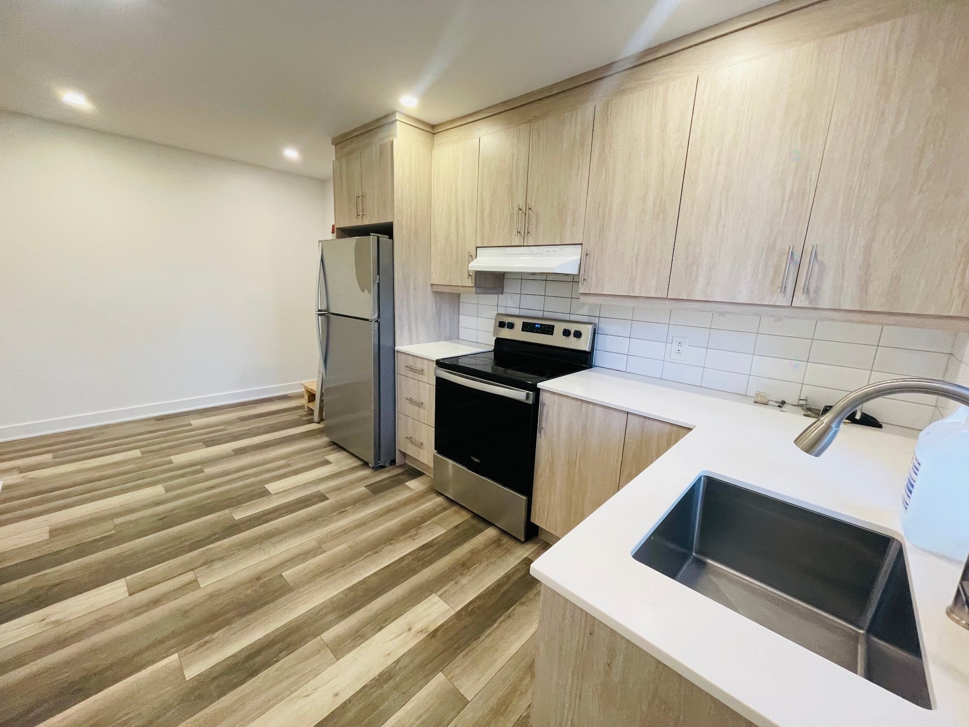 









4830


Av. Barclay

, 1,
Montréal (Côte-des-Neiges/Notre-Dame-de-Grâce),




QC
H3W1C9

