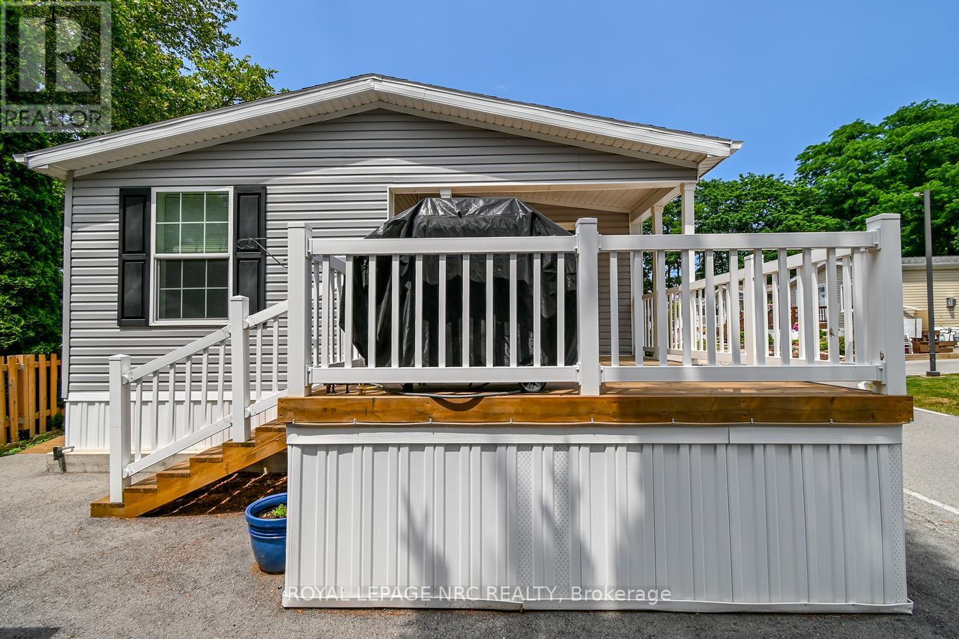 












440 - 23 FOUR MILE CREEK ROAD

,
Niagara-on-the-Lake (St. Davids),




Ontario
L0S1J1

