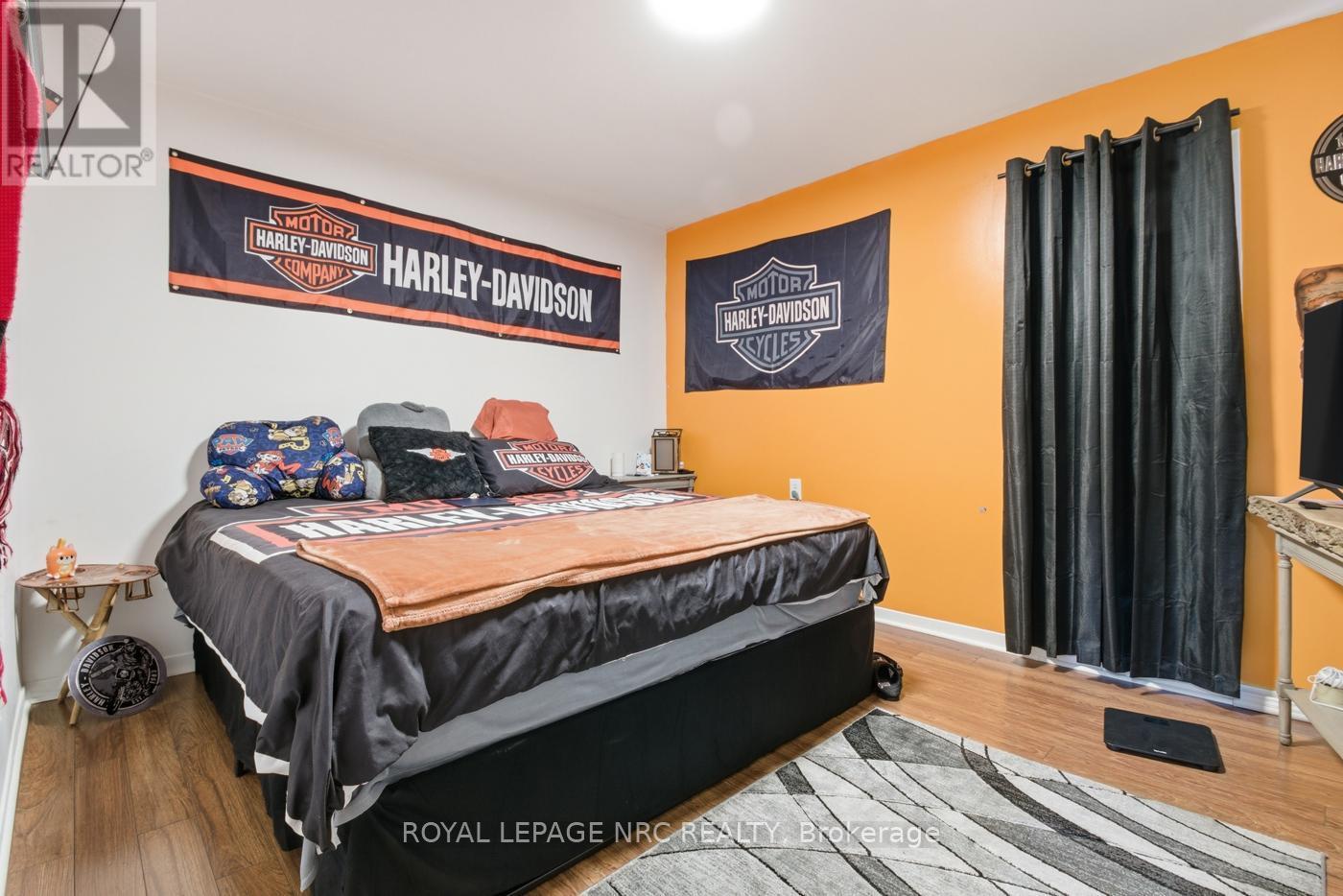 












595 LINCOLN STREET

,
Welland (Lincoln/Crowland),




Ontario
L3B4R1

