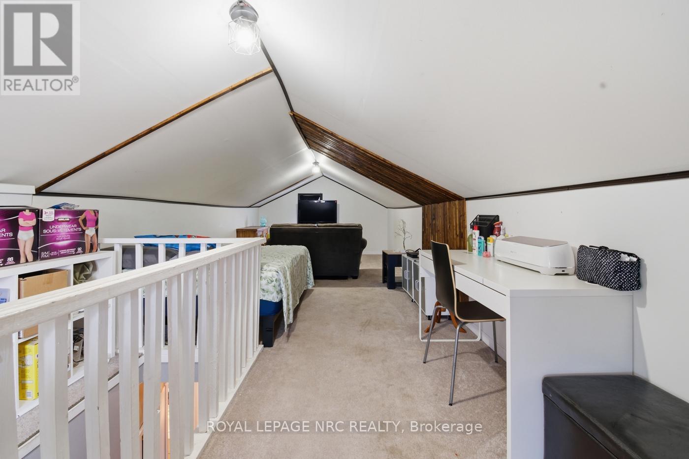 












595 LINCOLN STREET

,
Welland (Lincoln/Crowland),




Ontario
L3B4R1

