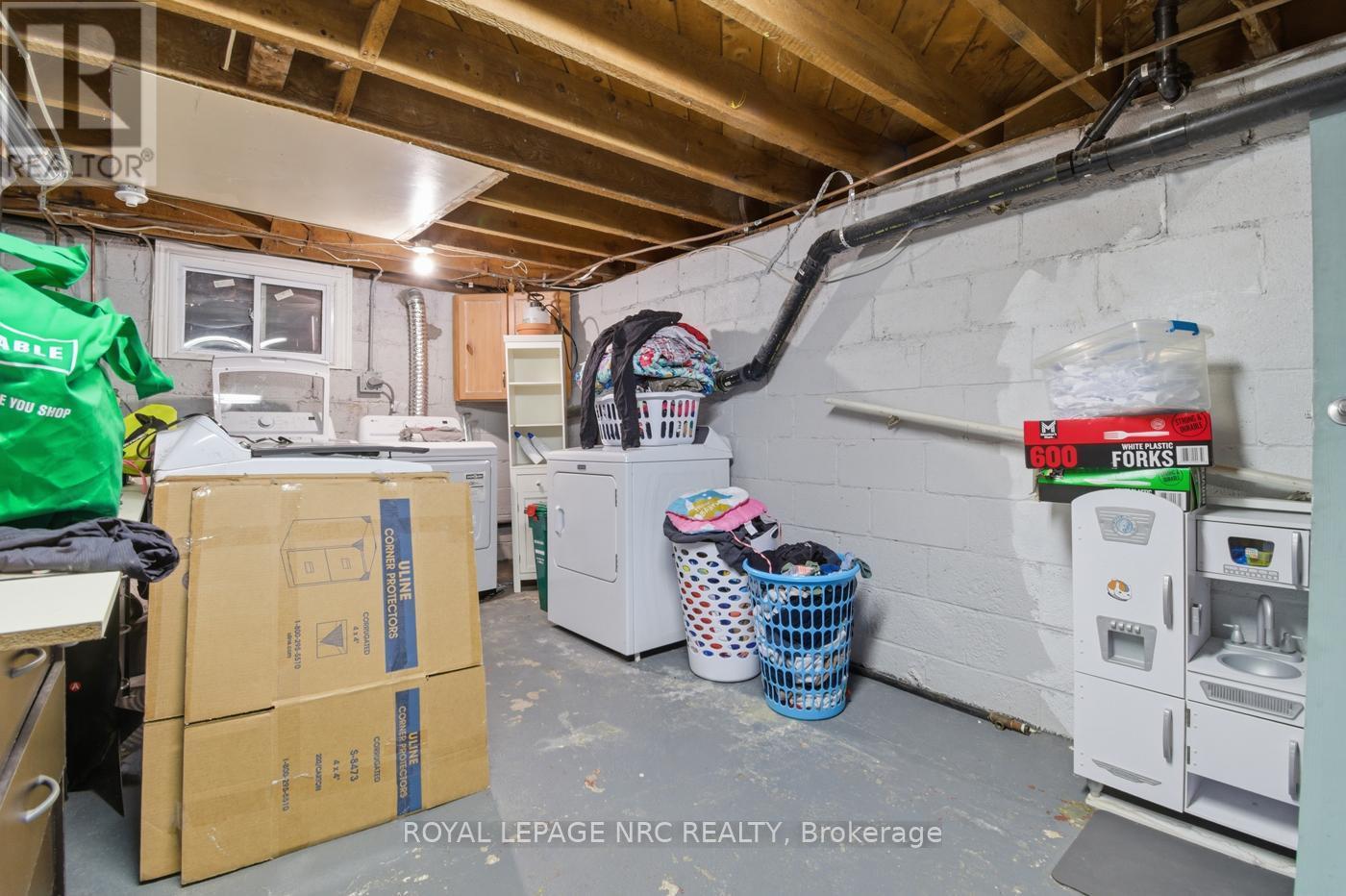 












595 LINCOLN STREET

,
Welland (Lincoln/Crowland),




Ontario
L3B4R1

