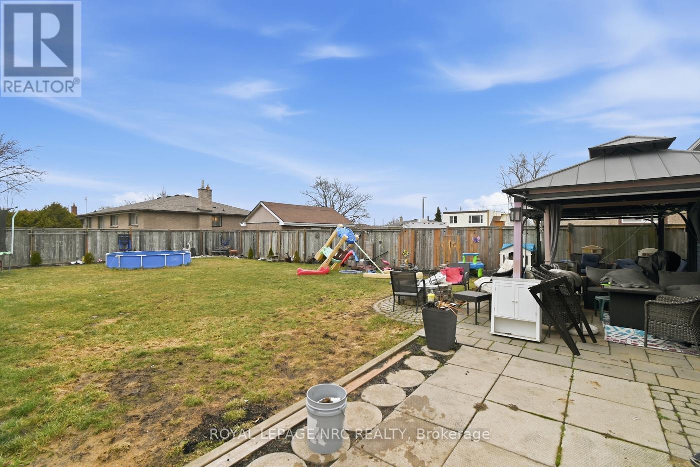 












595 LINCOLN STREET

,
Welland (Lincoln/Crowland),




Ontario
L3B4R1

