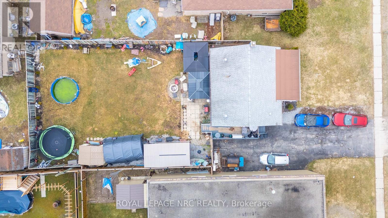 












595 LINCOLN STREET

,
Welland (Lincoln/Crowland),




Ontario
L3B4R1

