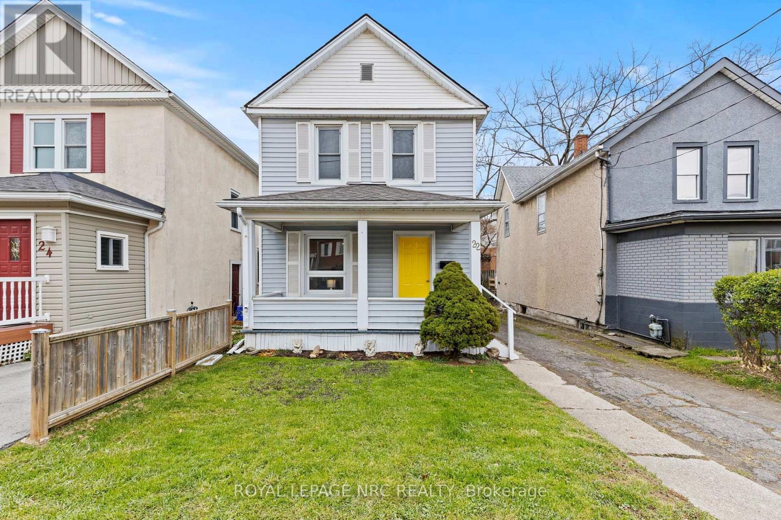 












22 DENISTOUN STREET

,
Welland (Broadway),




Ontario
L3C1T9

