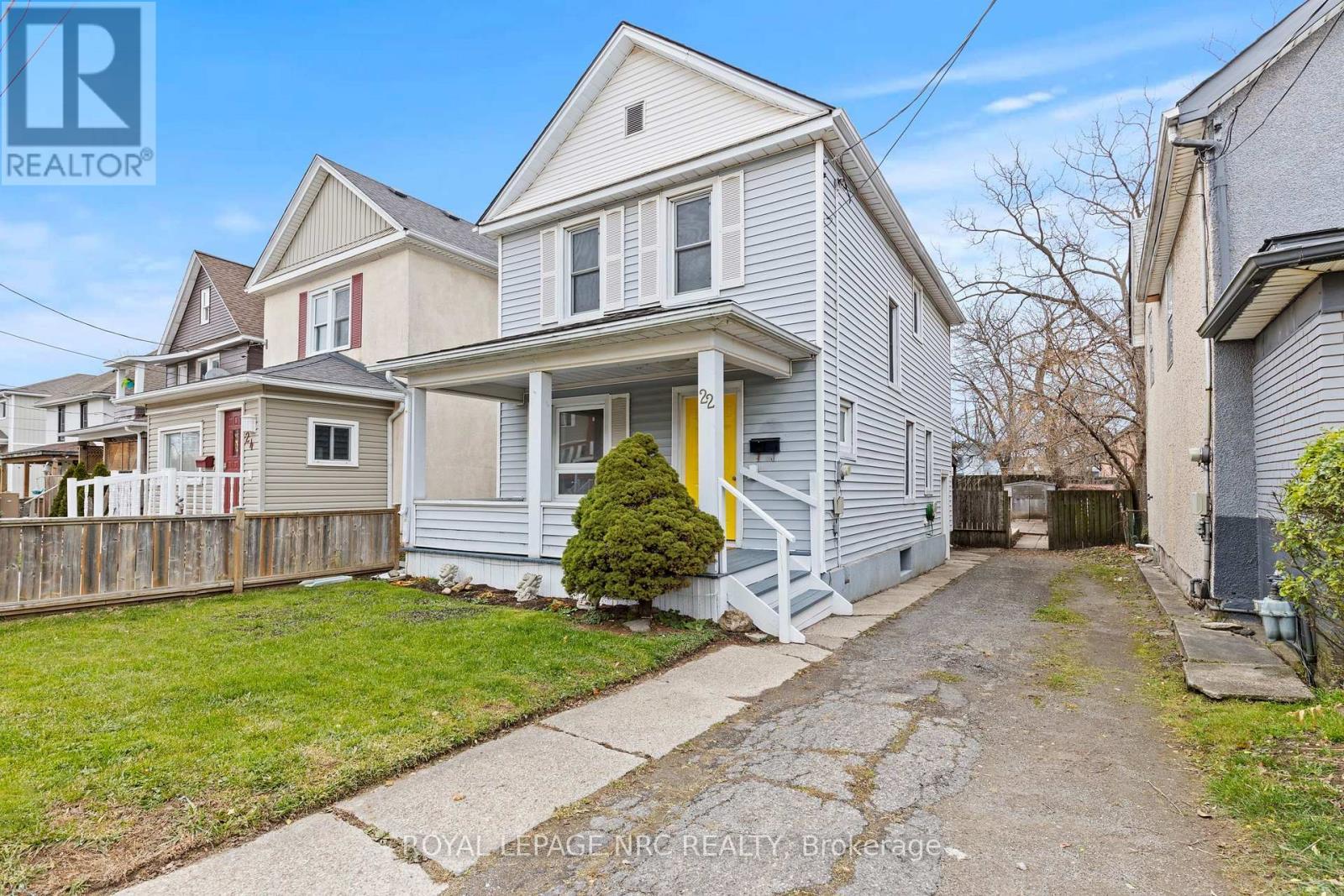 












22 DENISTOUN STREET

,
Welland (Broadway),




Ontario
L3C1T9

