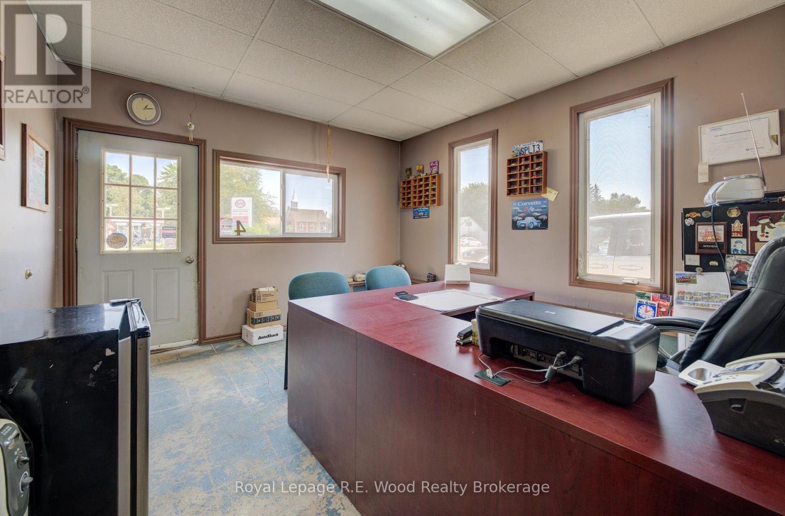 












4 WEST STREET N

,
Norwich (Springford),




Ontario
N0J1X0

