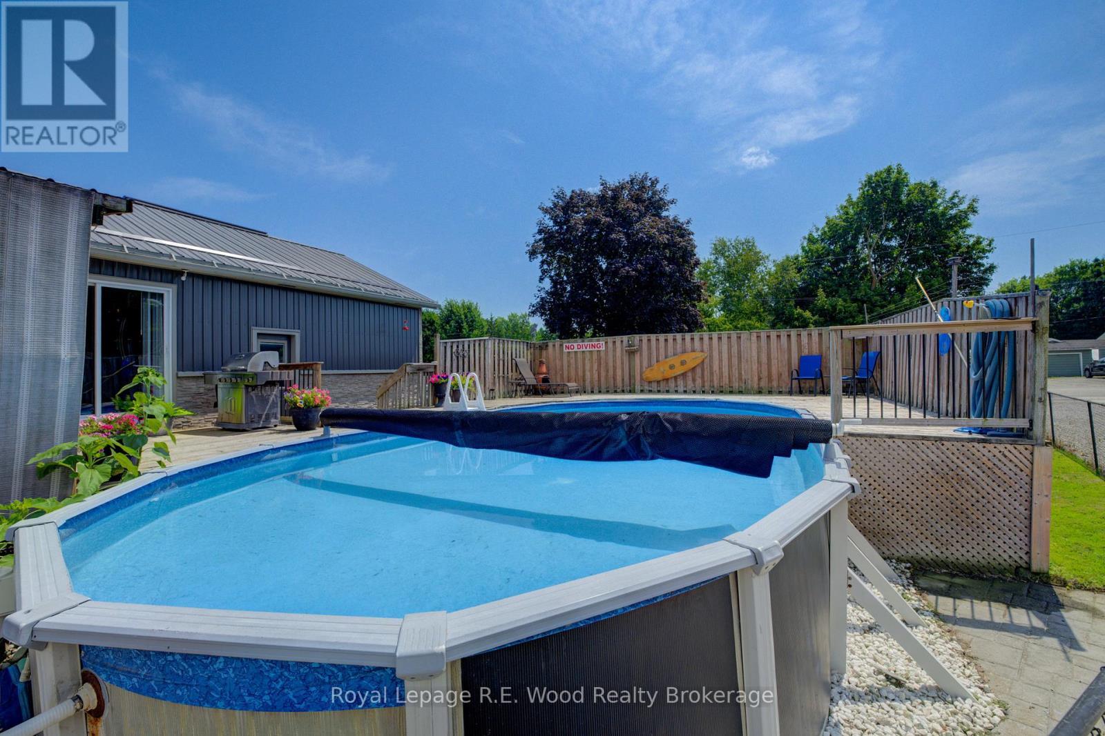 












4 WEST STREET N

,
Norwich (Springford),




Ontario
N0J1X0

