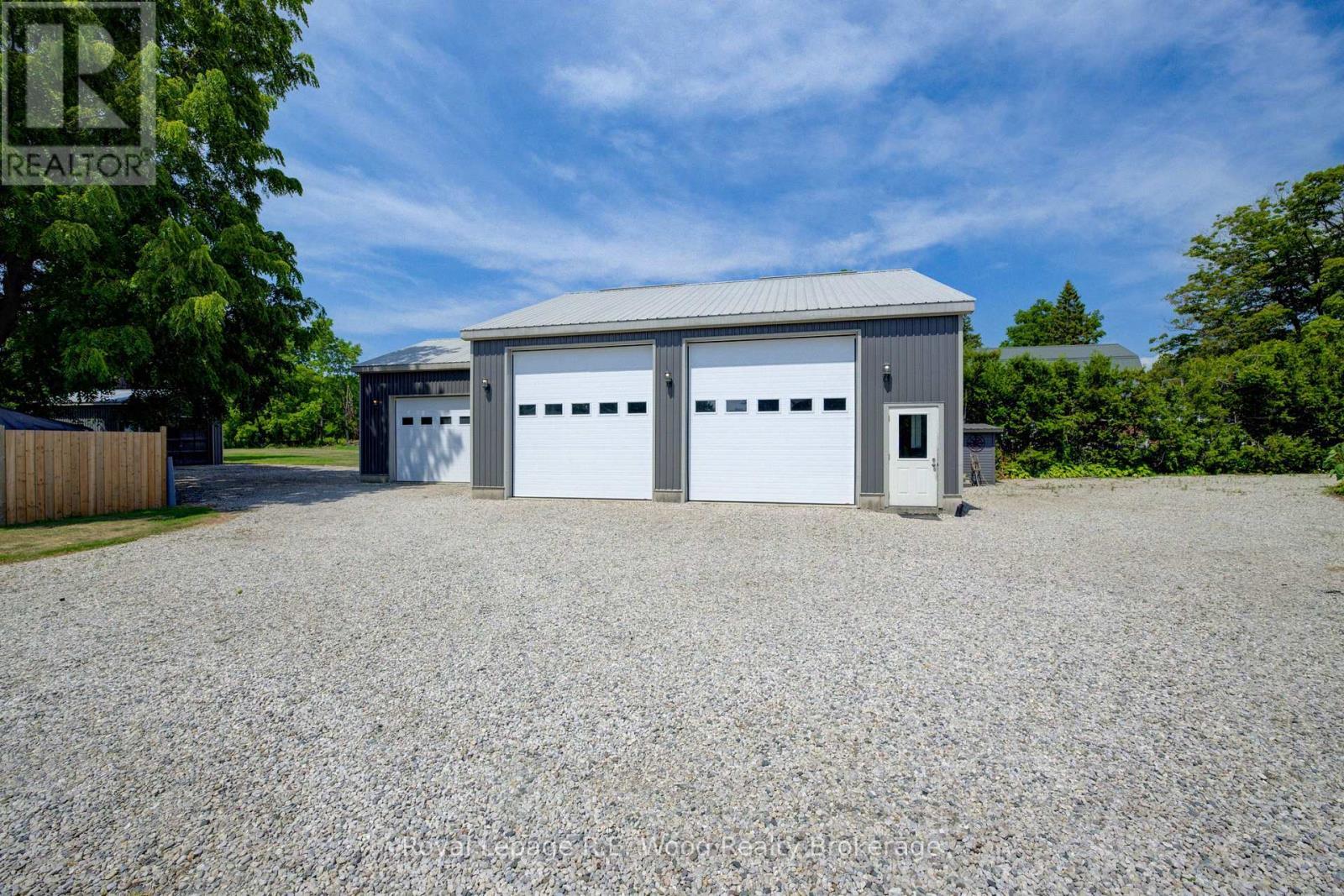 












4 WEST STREET N

,
Norwich (Springford),




Ontario
N0J1X0

