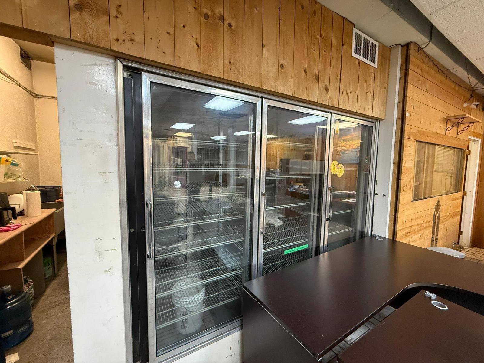 












13585 KING GEORGE BOULEVARD

,
Surrey,




British Columbia
V3T2V1

