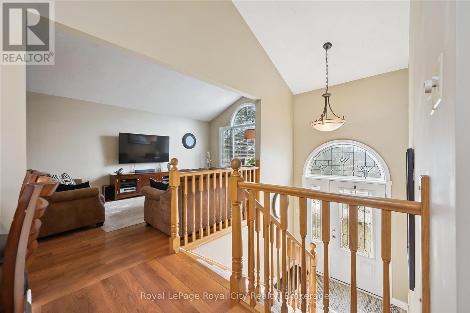 












278 COLBORNE STREET

,
Centre Wellington (Elora/Salem),




Ontario
N0B1S0

