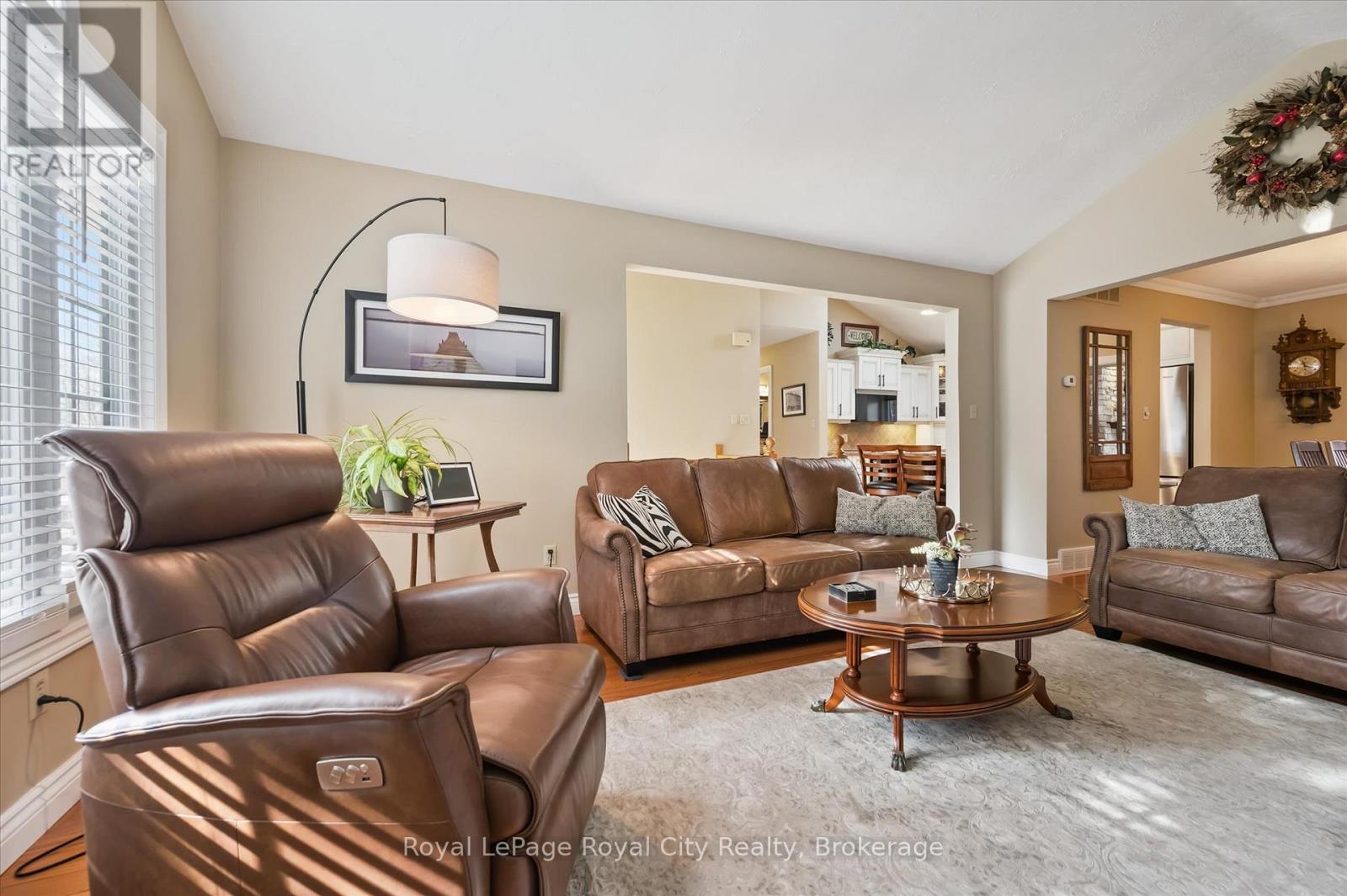 












278 COLBORNE STREET

,
Centre Wellington (Elora/Salem),




Ontario
N0B1S0

