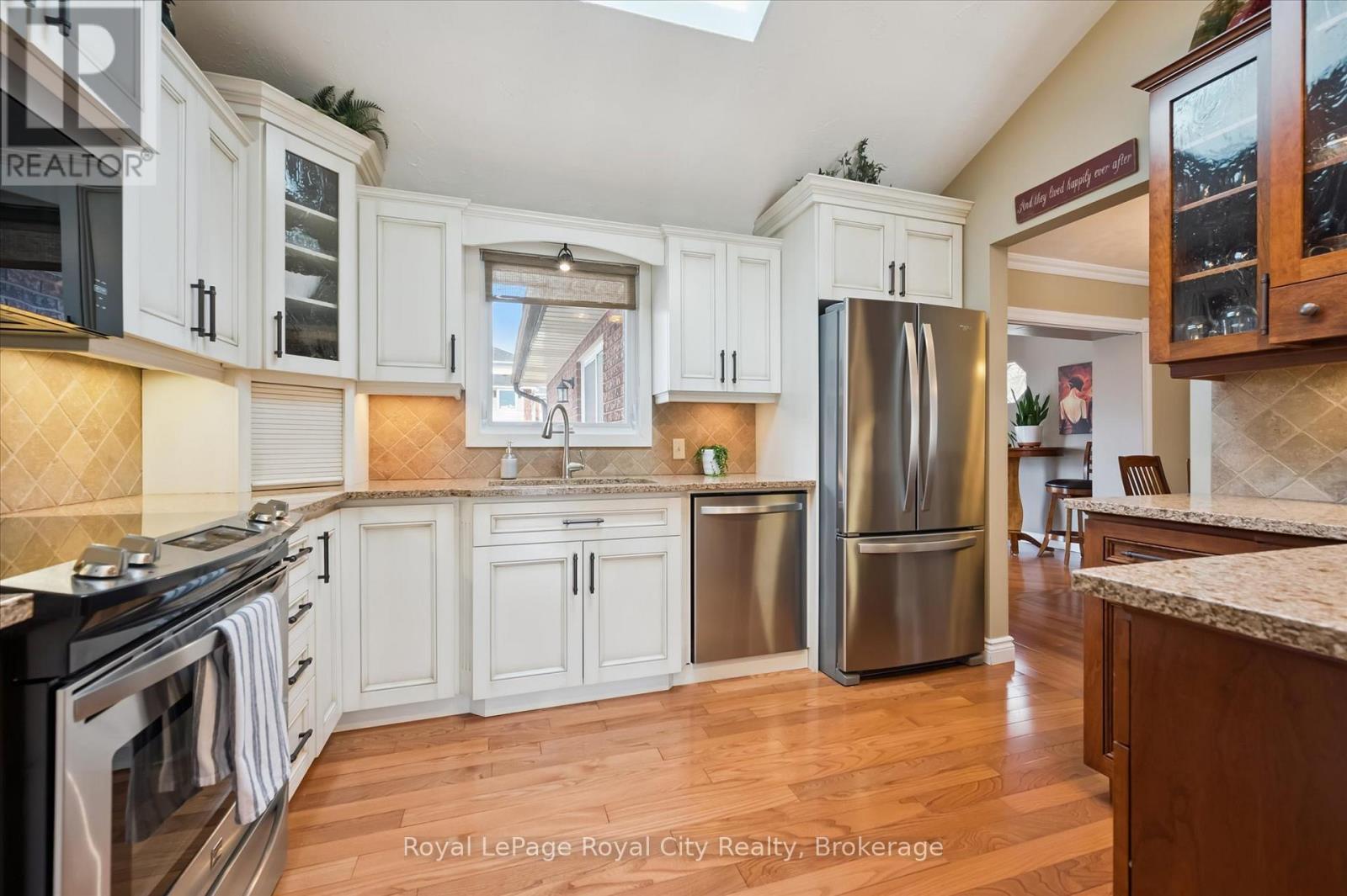 












278 COLBORNE STREET

,
Centre Wellington (Elora/Salem),




Ontario
N0B1S0


