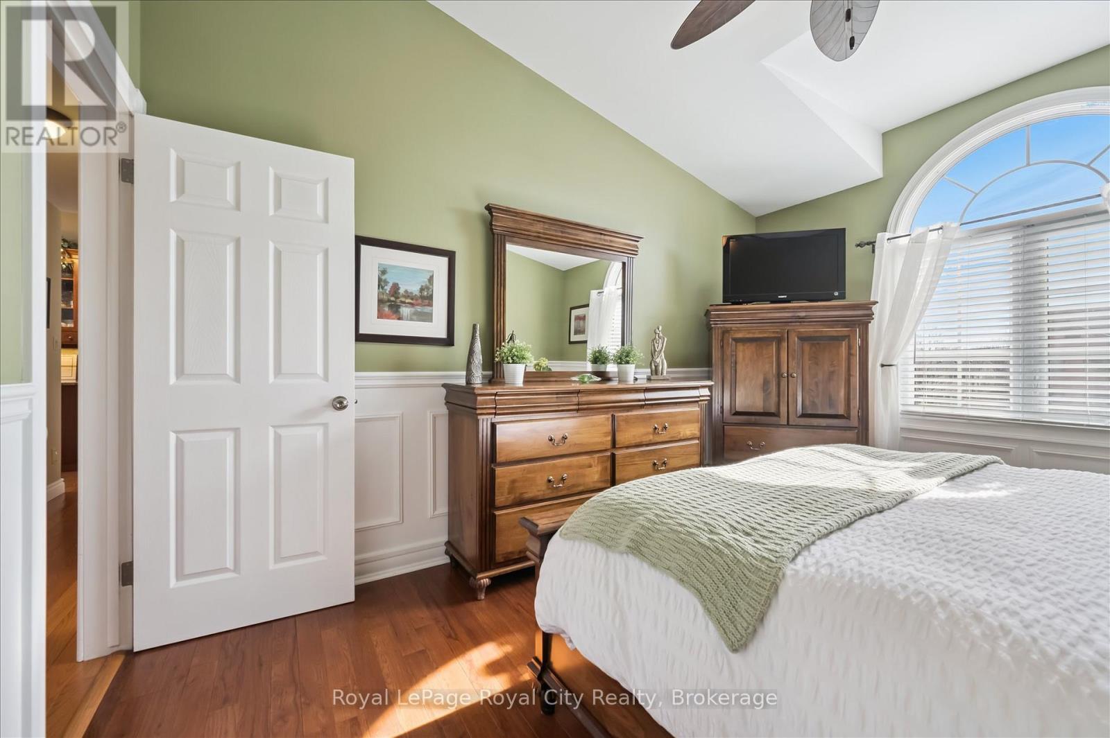 












278 COLBORNE STREET

,
Centre Wellington (Elora/Salem),




Ontario
N0B1S0

