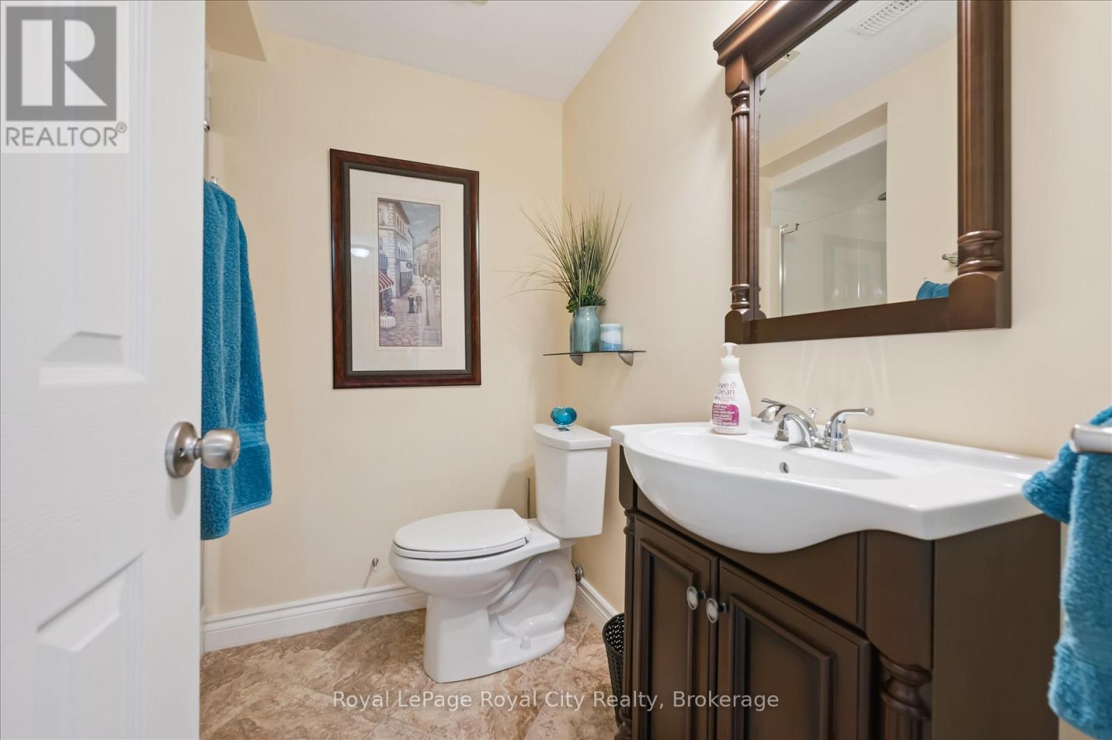 












278 COLBORNE STREET

,
Centre Wellington (Elora/Salem),




Ontario
N0B1S0

