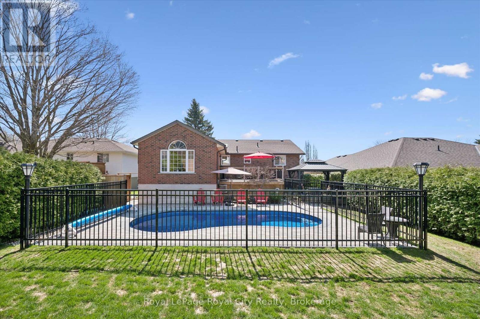












278 COLBORNE STREET

,
Centre Wellington (Elora/Salem),




Ontario
N0B1S0

