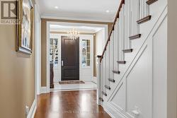 Quarter-Sawn Cross-Cut Oak Flooring T/O Main Level