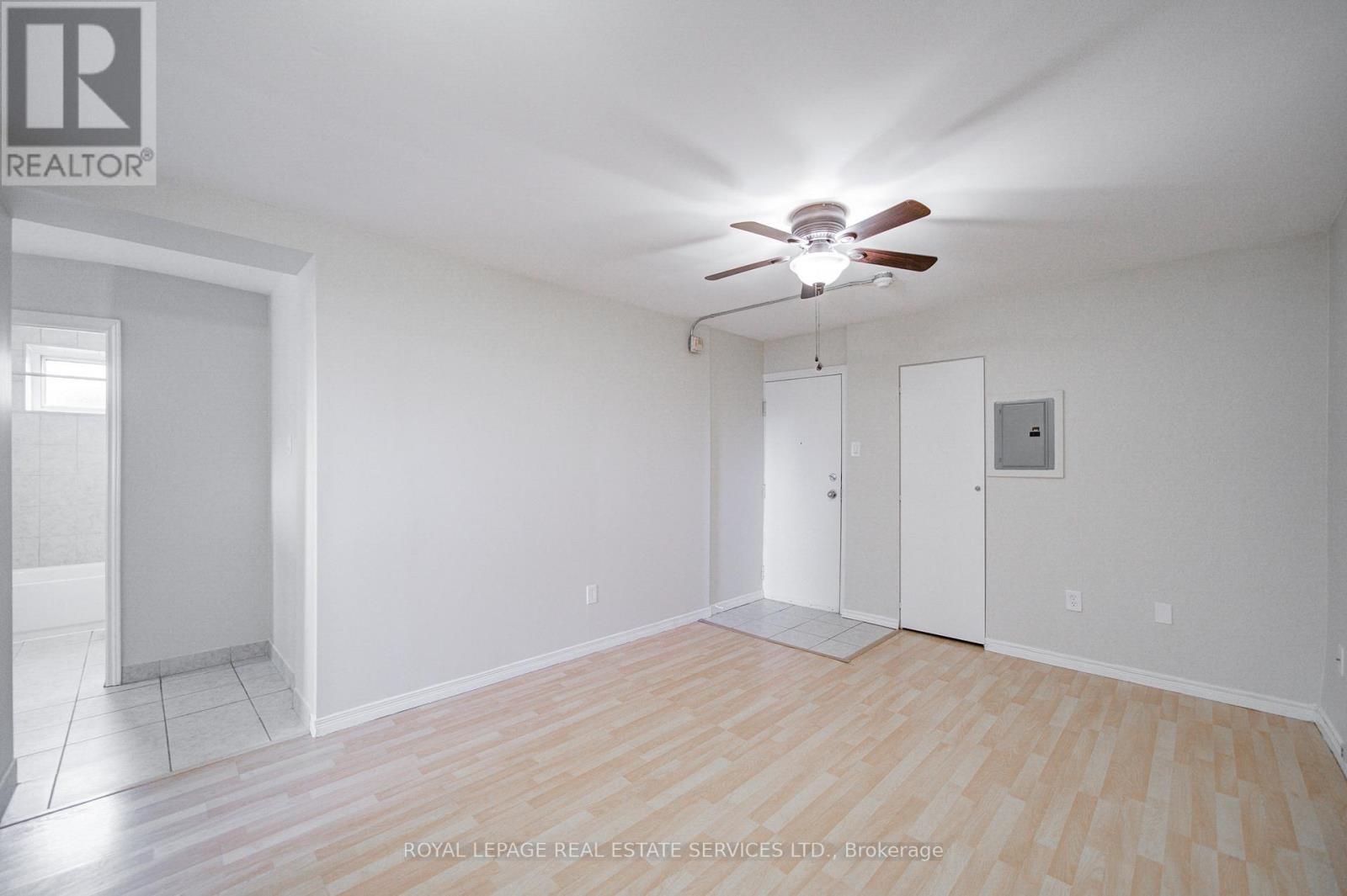 












1A - 2329 BELYEA STREET

,
Oakville,




Ontario
L6L1N4

