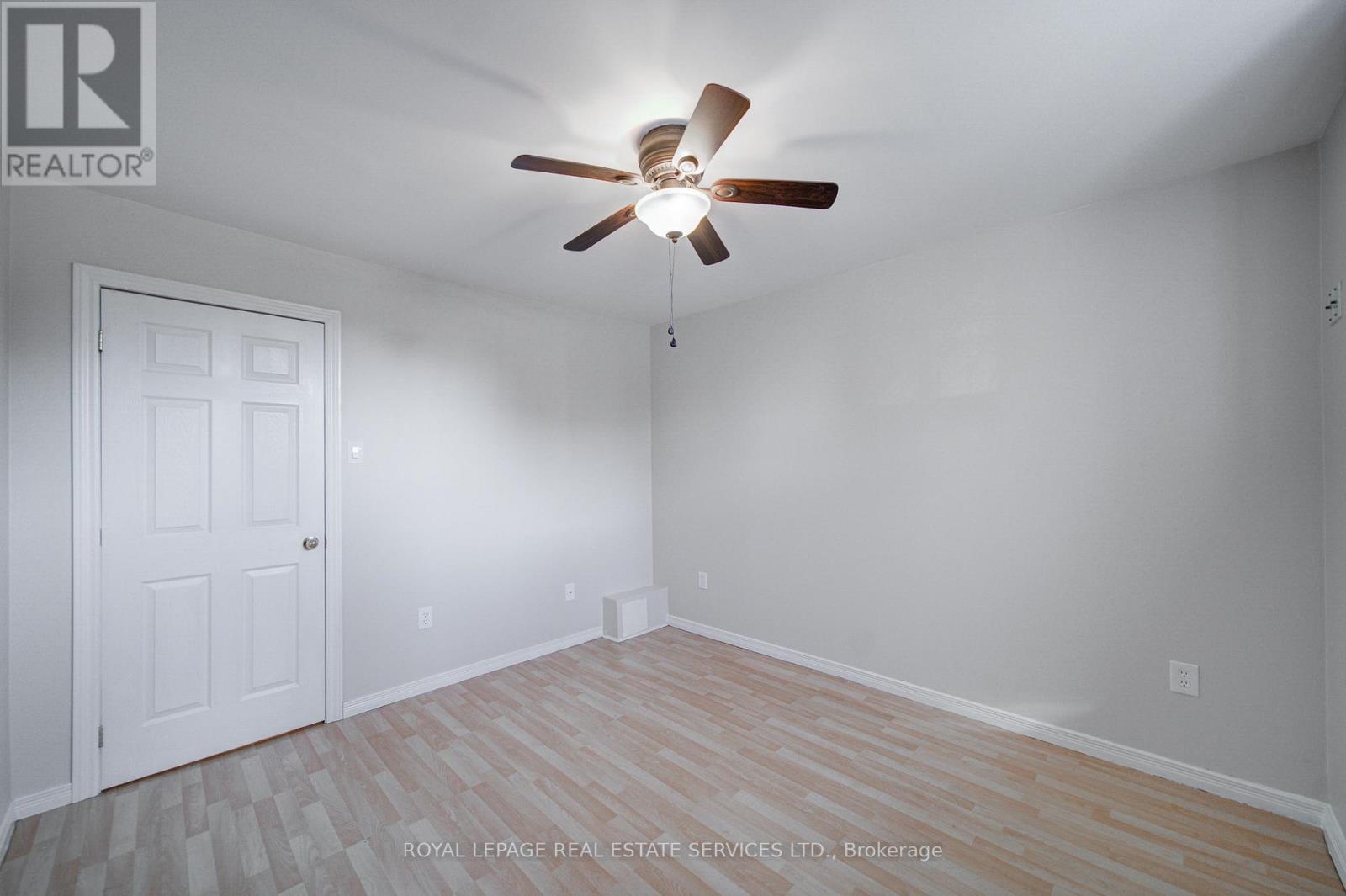 












1A - 2329 BELYEA STREET

,
Oakville,




Ontario
L6L1N4

