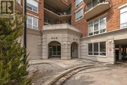 Quiet, building with ample Visitor Parking