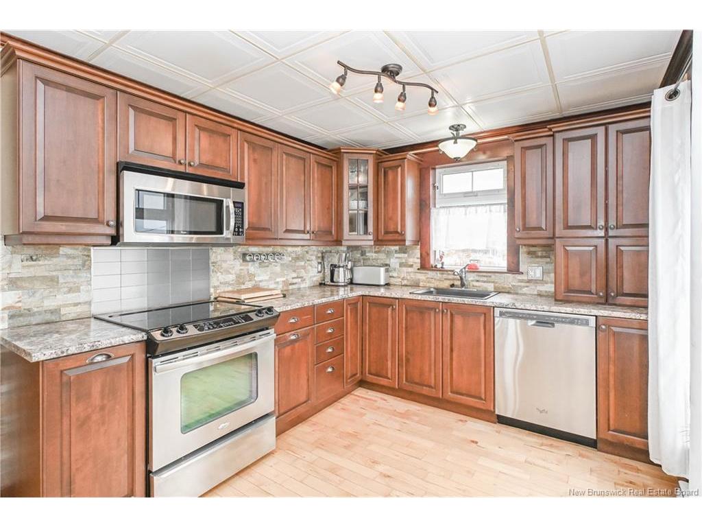 









36


Portuaire

AVE,
Grande-Anse,




NB
E8N 1C2

