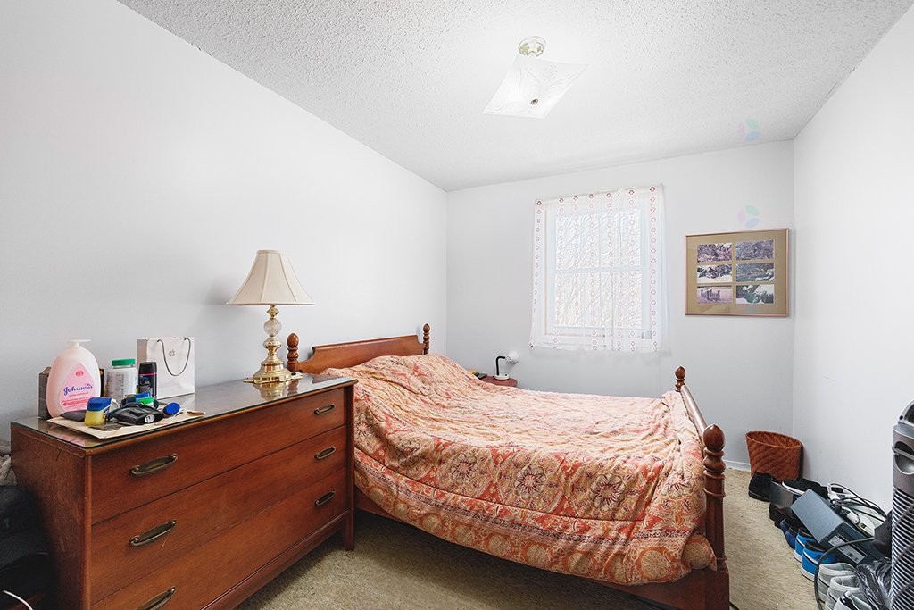 









387


Rue Main

,
Shawville,




QC
J0X2Y0

