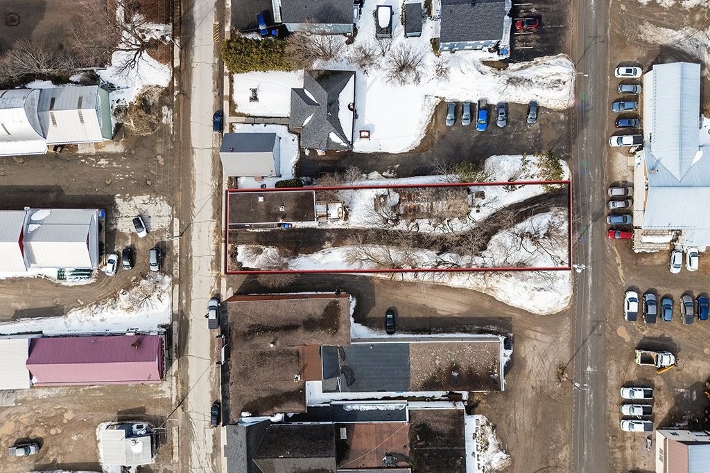 









387


Rue Main

,
Shawville,




QC
J0X2Y0

