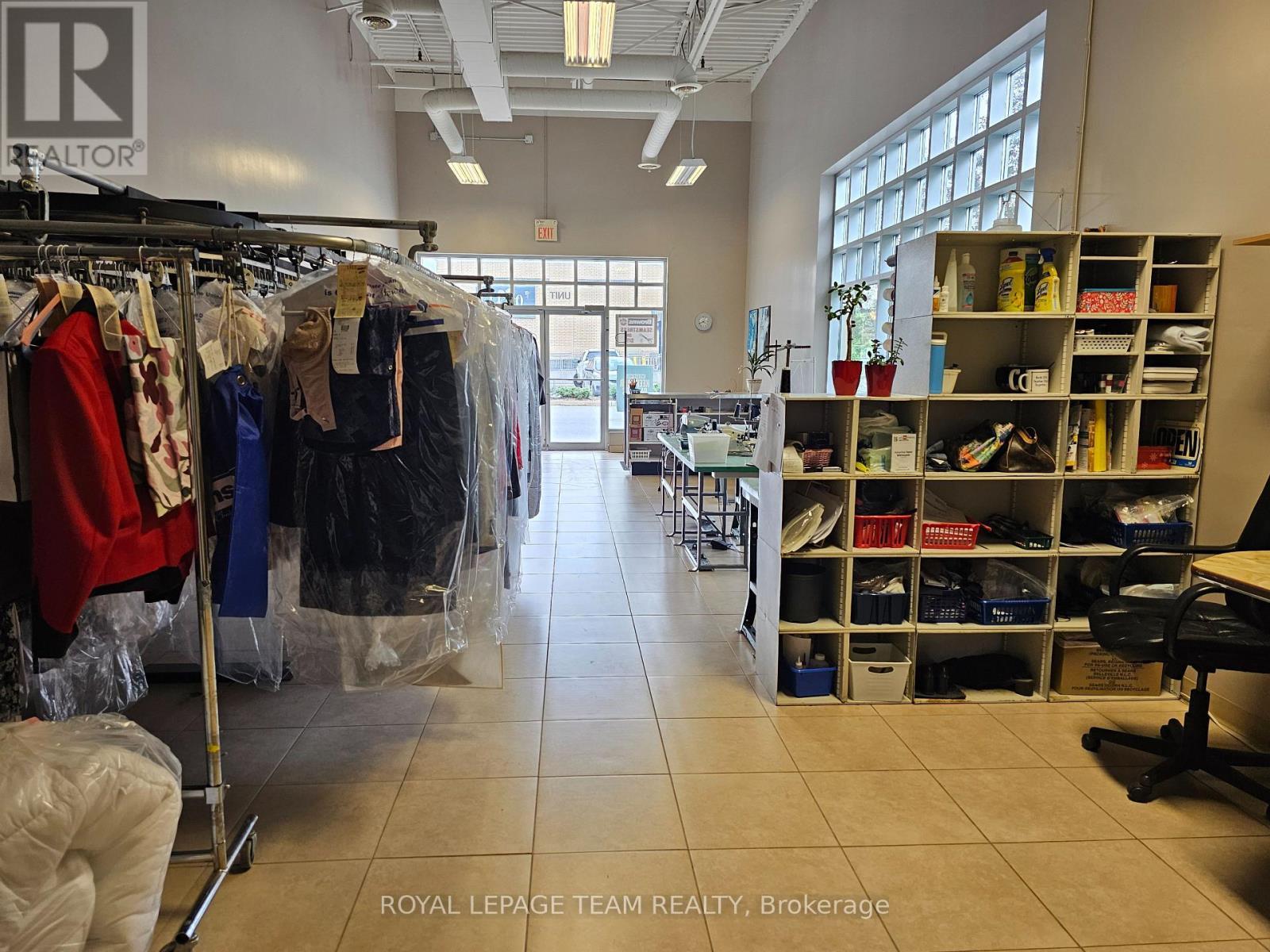 












854 MARCH ROAD

,
Ottawa,




Ontario
K2W0C9

