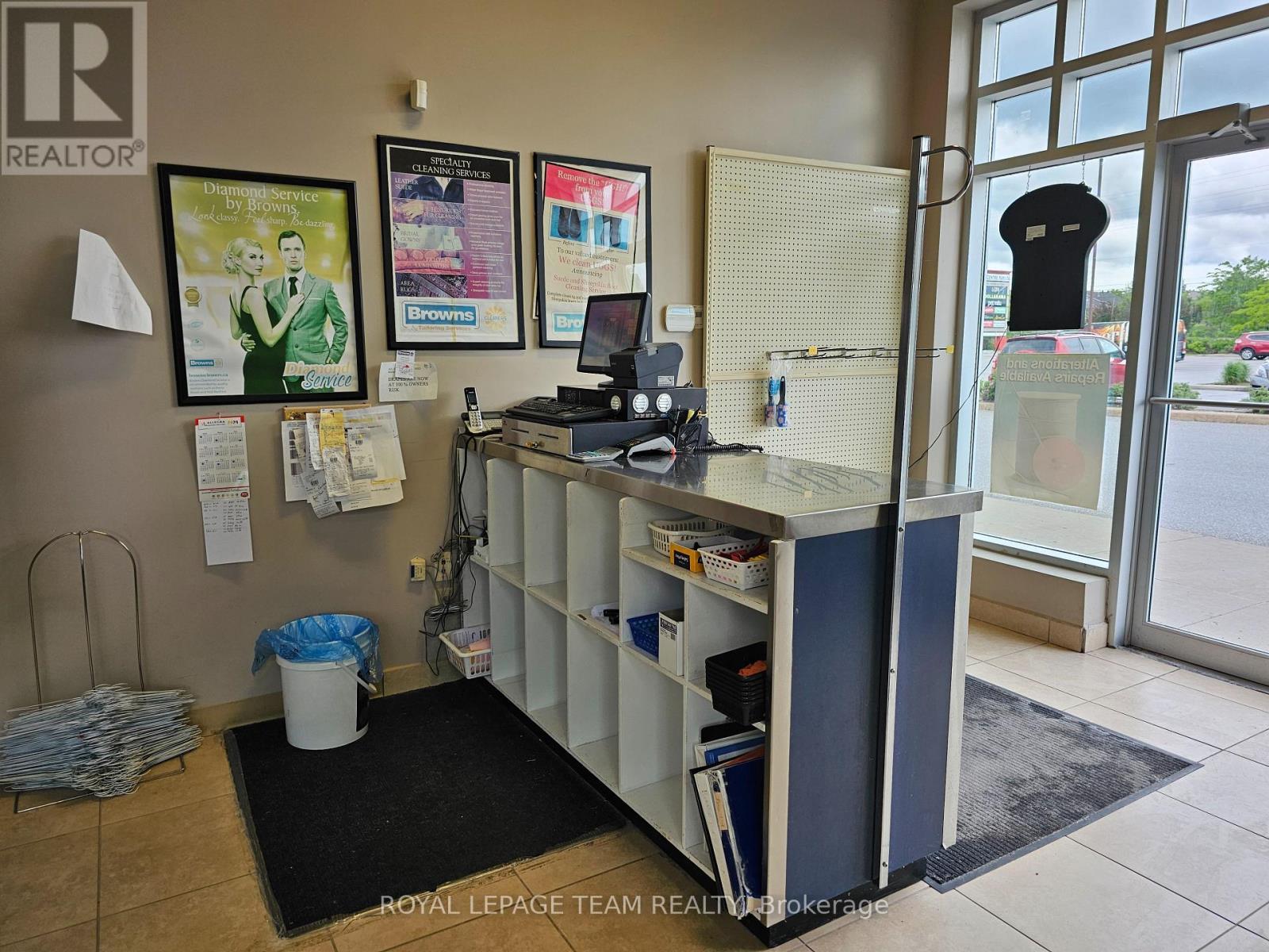 












854 MARCH ROAD

,
Ottawa,




Ontario
K2W0C9

