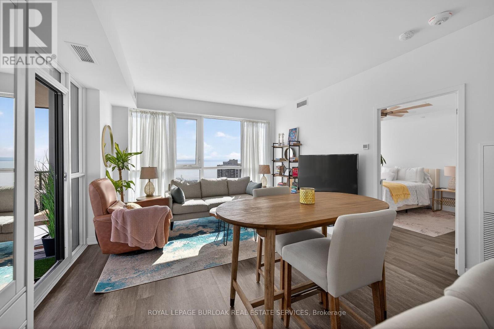 












1503 - 2007 JAMES STREET

,
Burlington,




Ontario
L7R0G7

