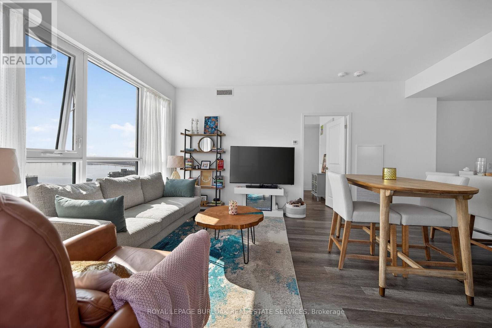 












1503 - 2007 JAMES STREET

,
Burlington,




Ontario
L7R0G7

