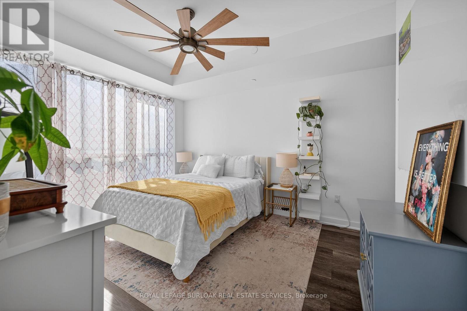 












1503 - 2007 JAMES STREET

,
Burlington,




Ontario
L7R0G7

