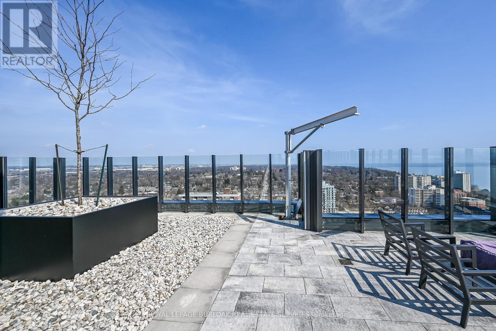 












1503 - 2007 JAMES STREET

,
Burlington,




Ontario
L7R0G7

