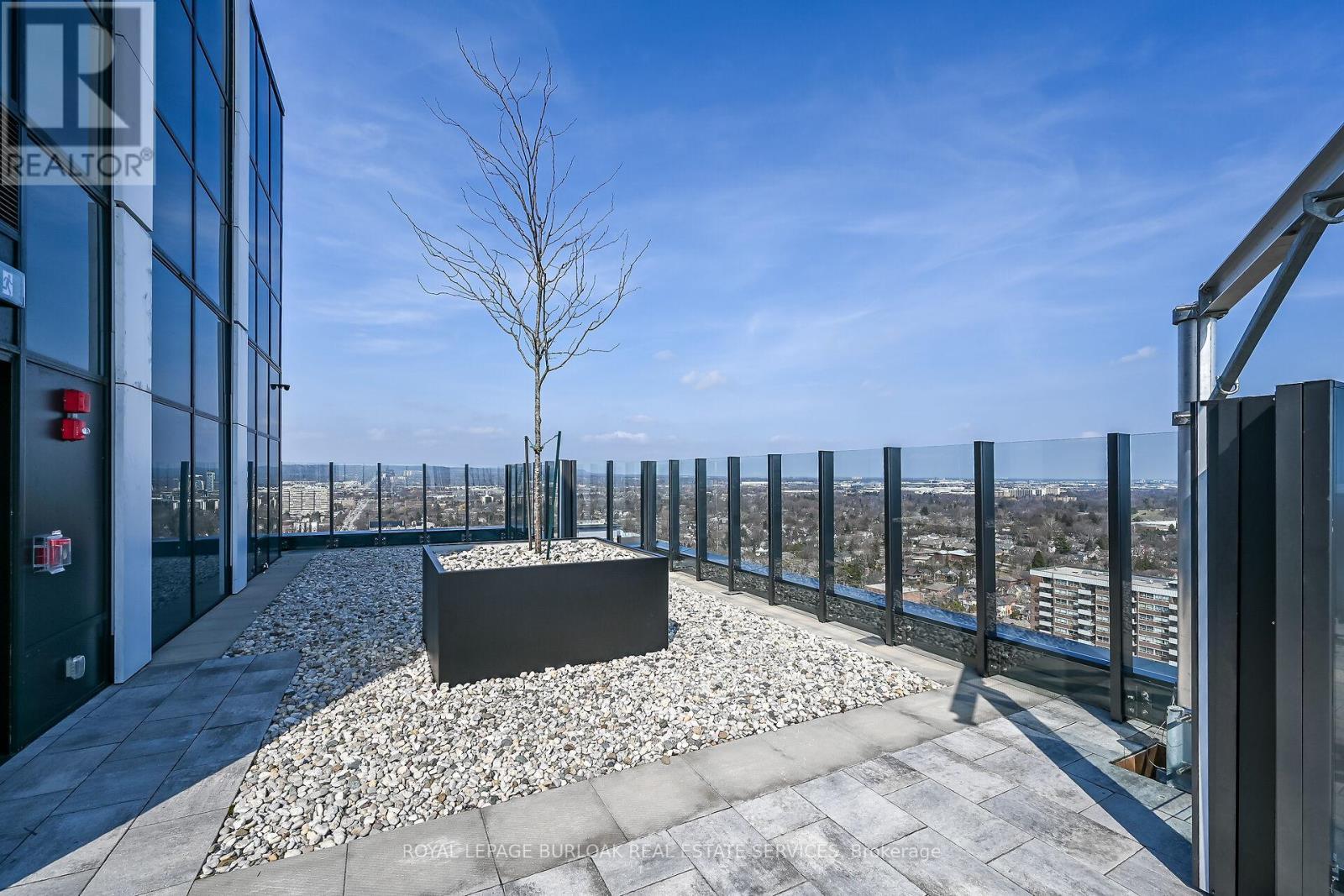 












1503 - 2007 JAMES STREET

,
Burlington,




Ontario
L7R0G7

