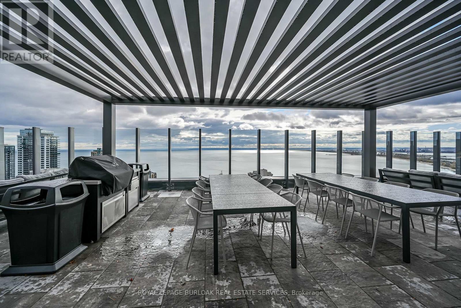 












1503 - 2007 JAMES STREET

,
Burlington,




Ontario
L7R0G7

