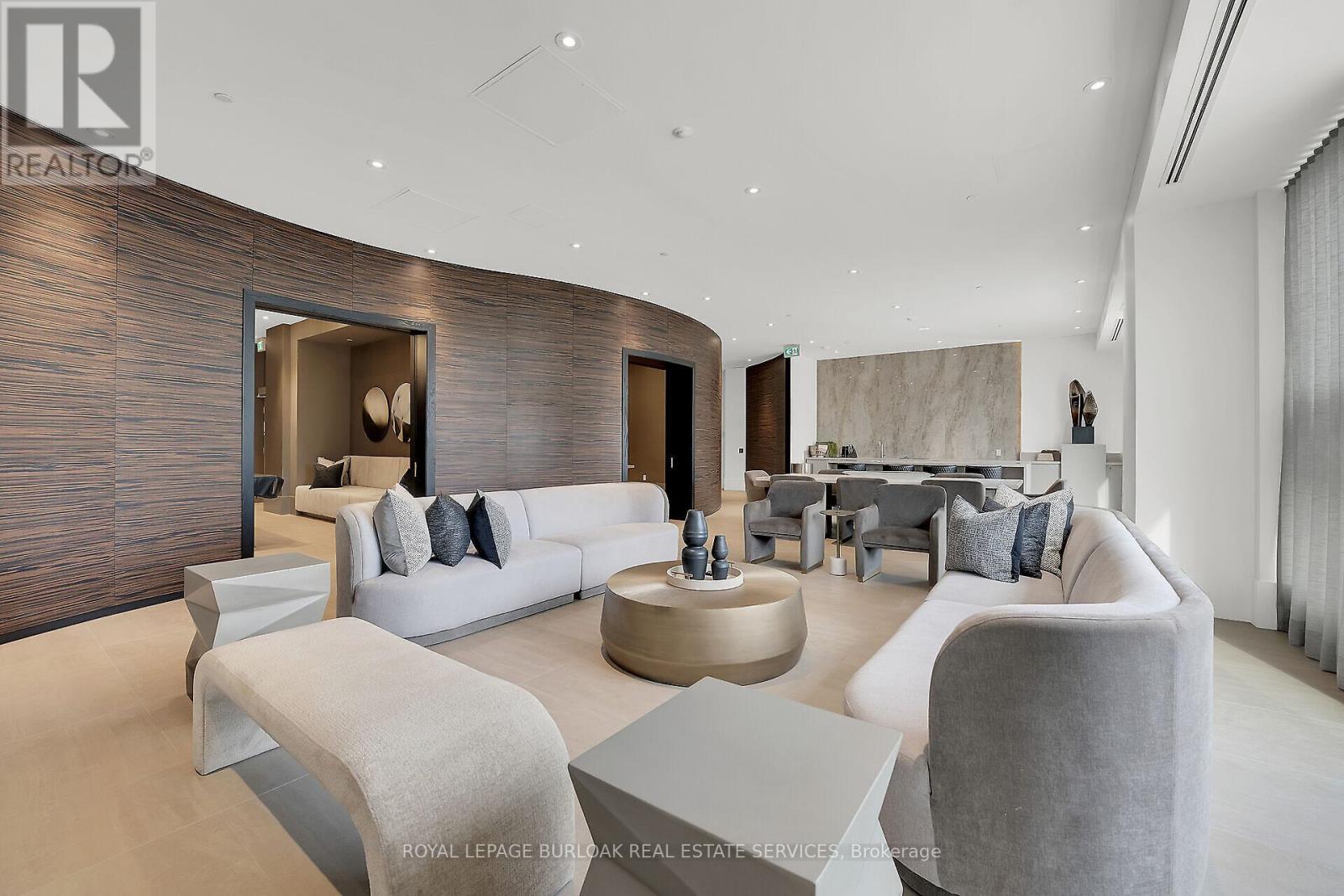 












1503 - 2007 JAMES STREET

,
Burlington,




Ontario
L7R0G7

