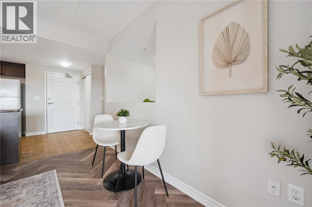 












60 LYNNMORE Street Unit# 313

,
Guelph,




Ontario
N1L0J8

