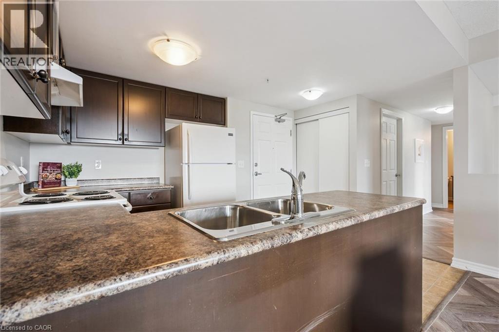












60 LYNNMORE Street Unit# 313

,
Guelph,




Ontario
N1L0J8

