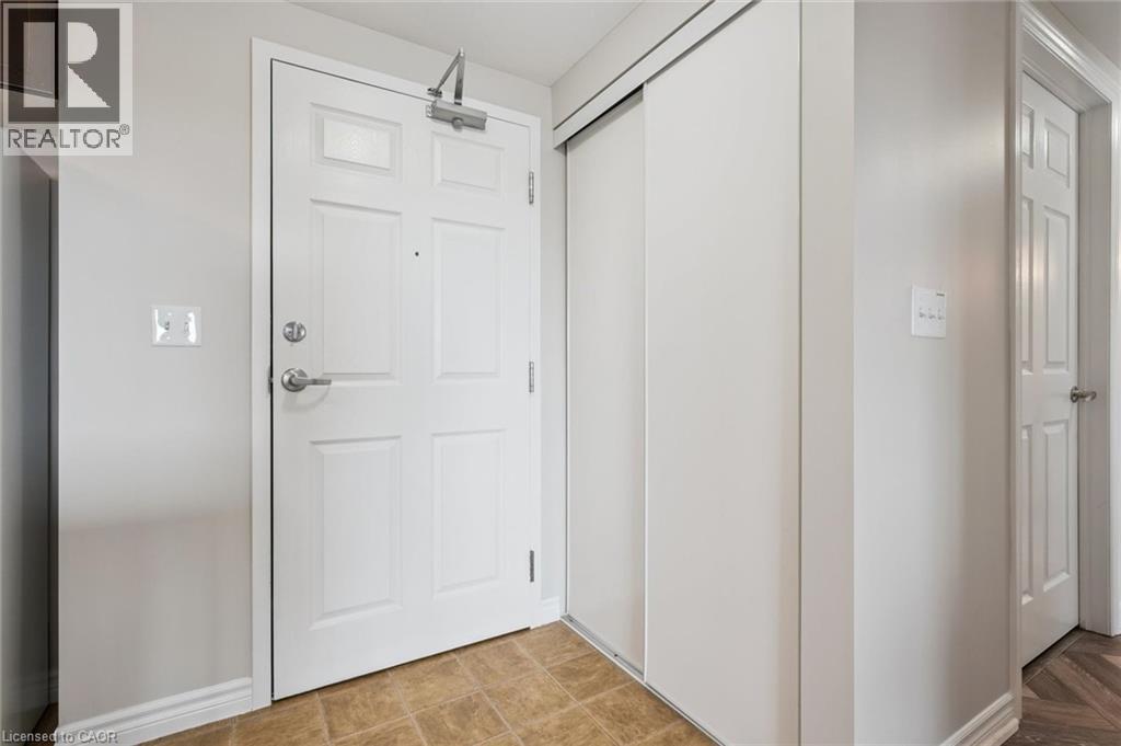 












60 LYNNMORE Street Unit# 313

,
Guelph,




Ontario
N1L0J8

