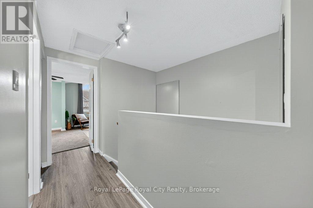 












37 - 66 RODGERS ROAD

,
Guelph (Kortright West),




Ontario
N1G4Y5

