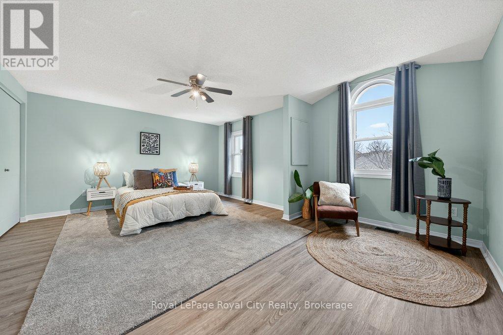 












37 - 66 RODGERS ROAD

,
Guelph (Kortright West),




Ontario
N1G4Y5

