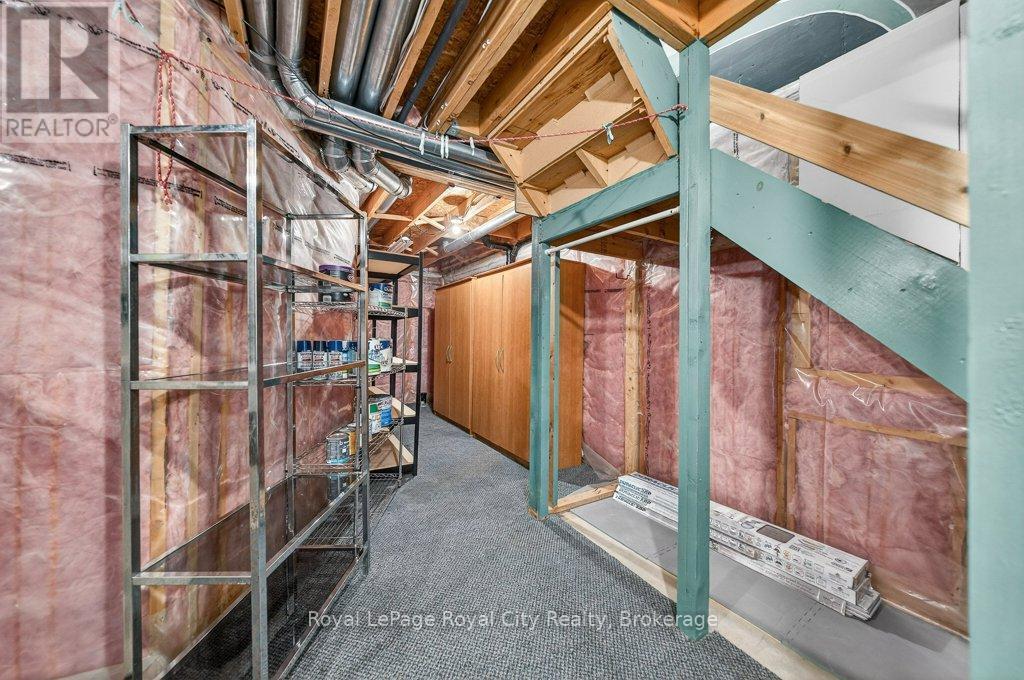 












37 - 66 RODGERS ROAD

,
Guelph (Kortright West),




Ontario
N1G4Y5

