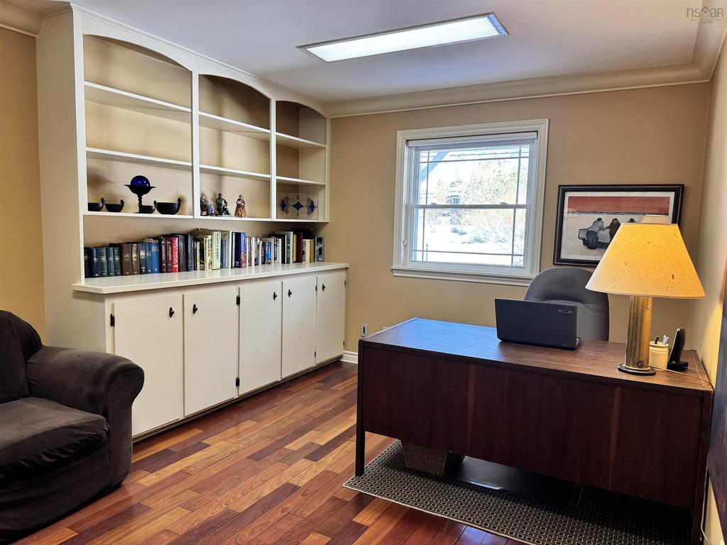 












40 Fundy Drive

,
Truro,




NS
B2N 5Z3

