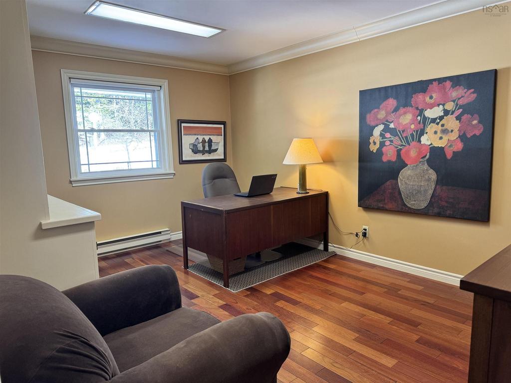 












40 Fundy Drive

,
Truro,




NS
B2N 5Z3

