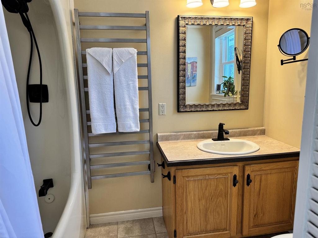 












40 Fundy Drive

,
Truro,




NS
B2N 5Z3

