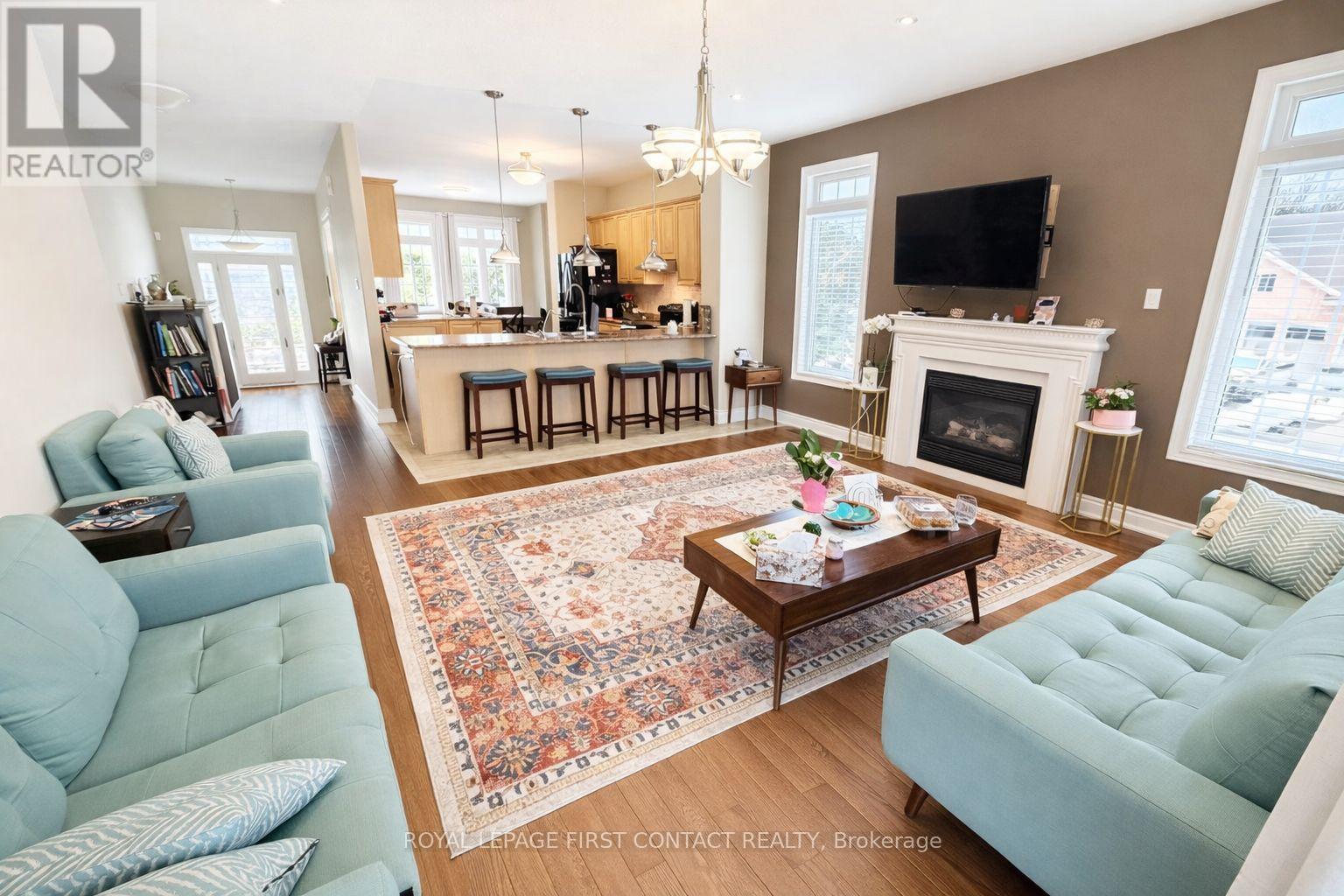 












1 MASTERS LANE

,
Wasaga Beach,




Ontario
L9Z1S9

