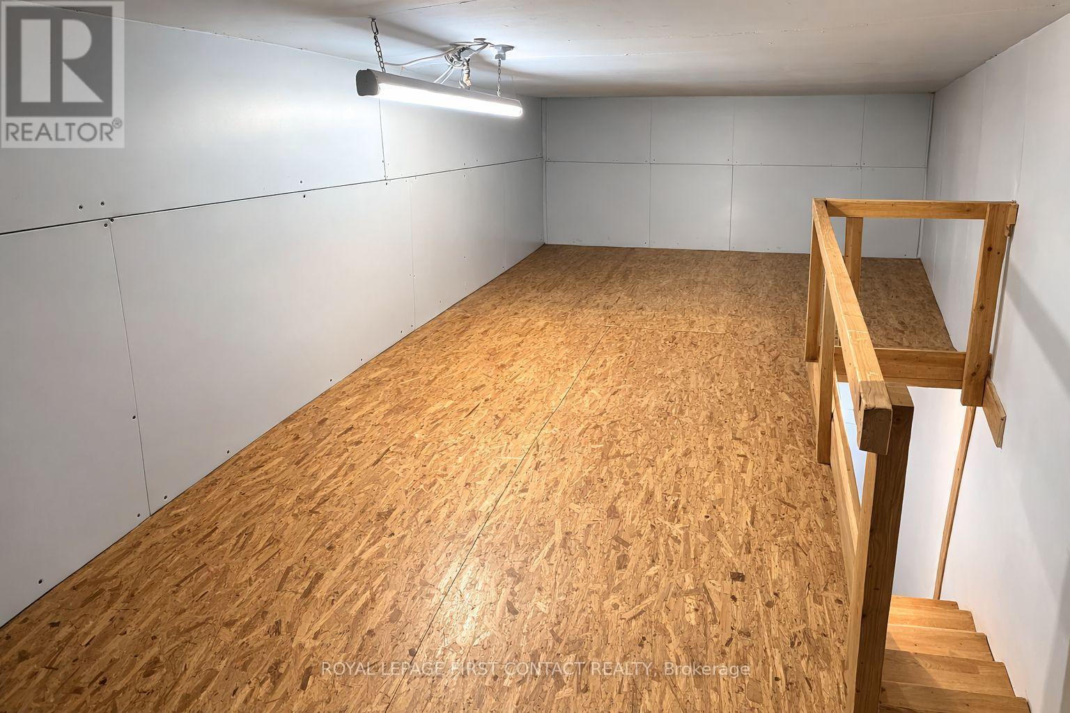 












1 MASTERS LANE

,
Wasaga Beach,




Ontario
L9Z1S9

