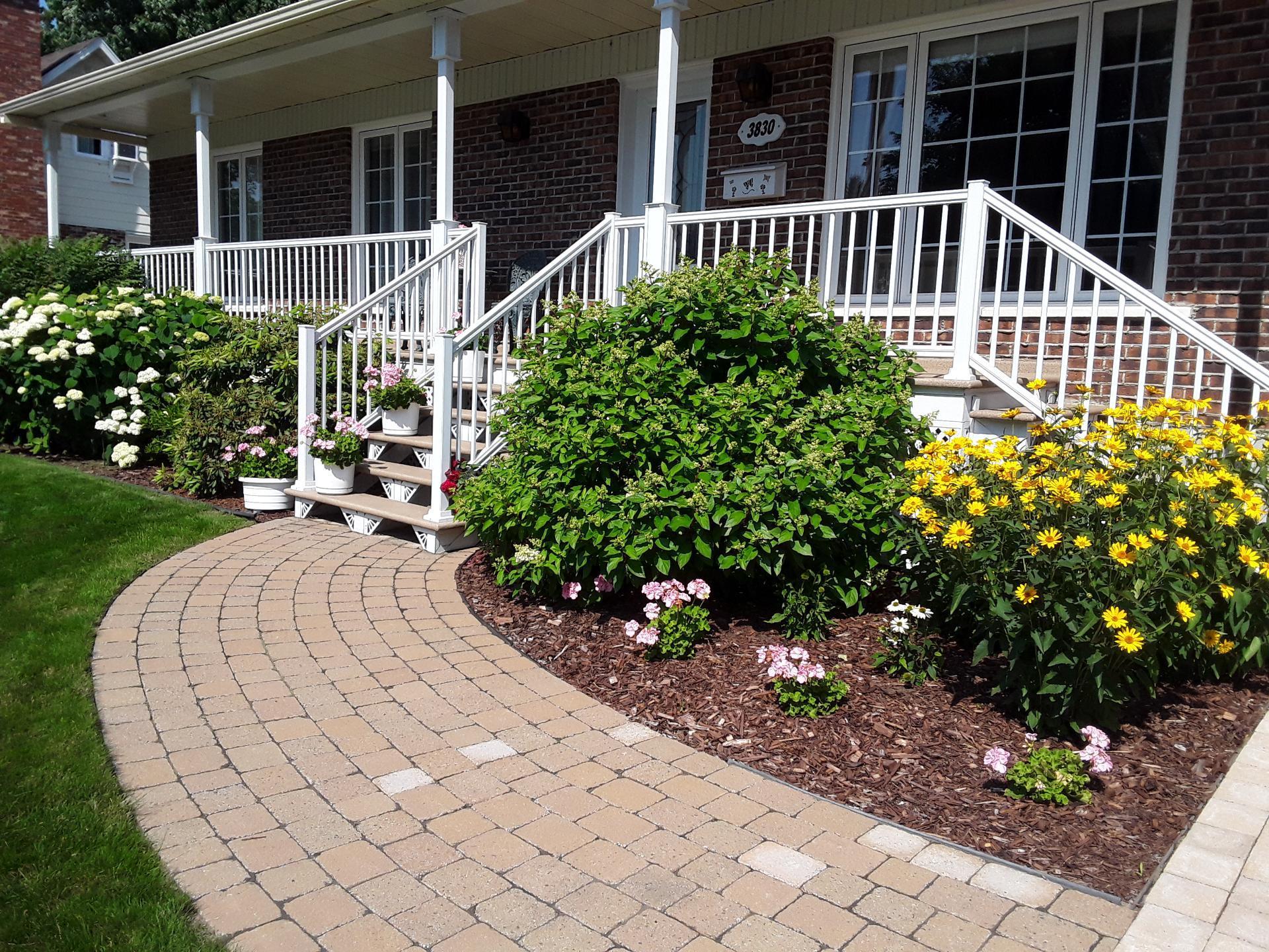 









3830


Rue Dompierre

,
Trois-Rivières,




QC
G8Y4Y6

